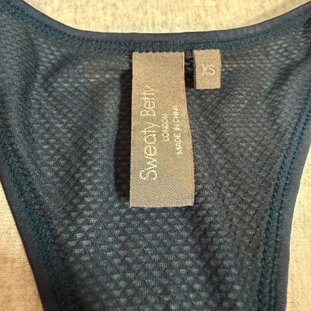 Sweaty Betty Mesh Racerback Athletic Tank Top‎ 🏃‍♀️